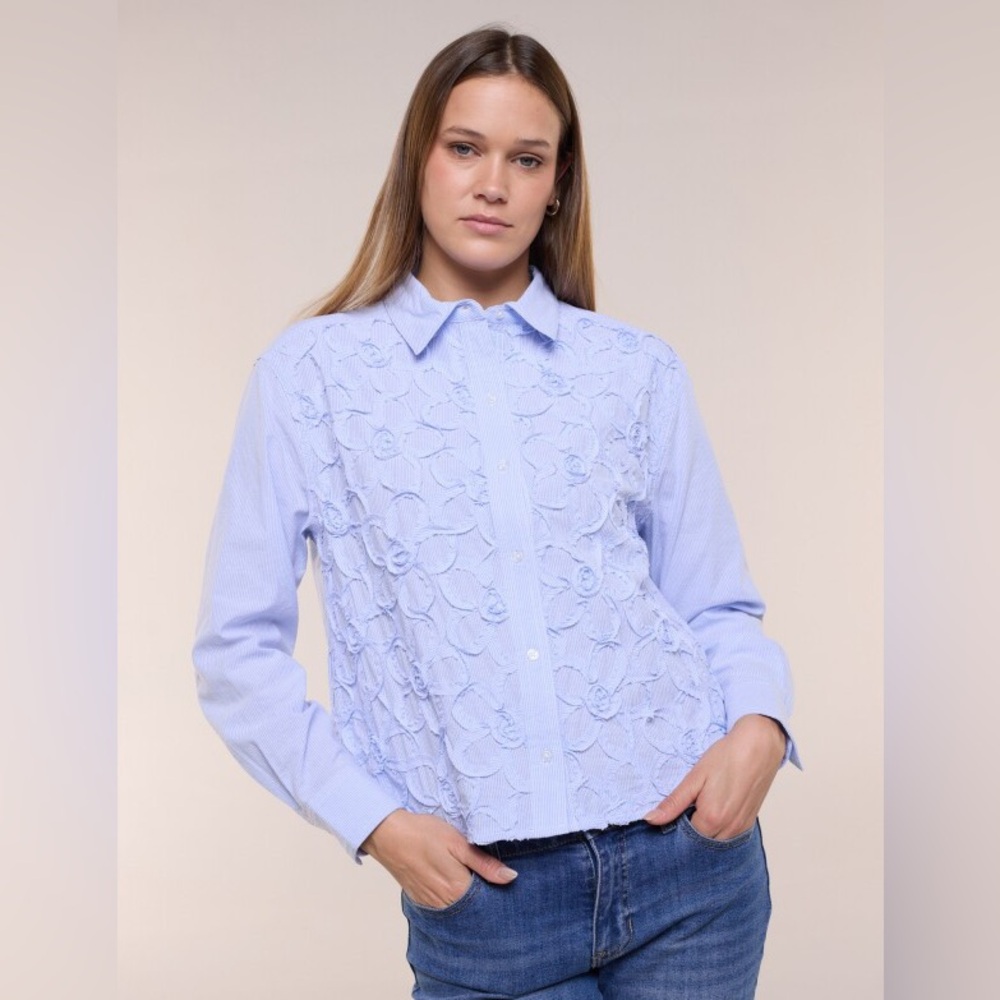 Zac & Rachel Light Blue Floral Appliqué Button-Down Shirt